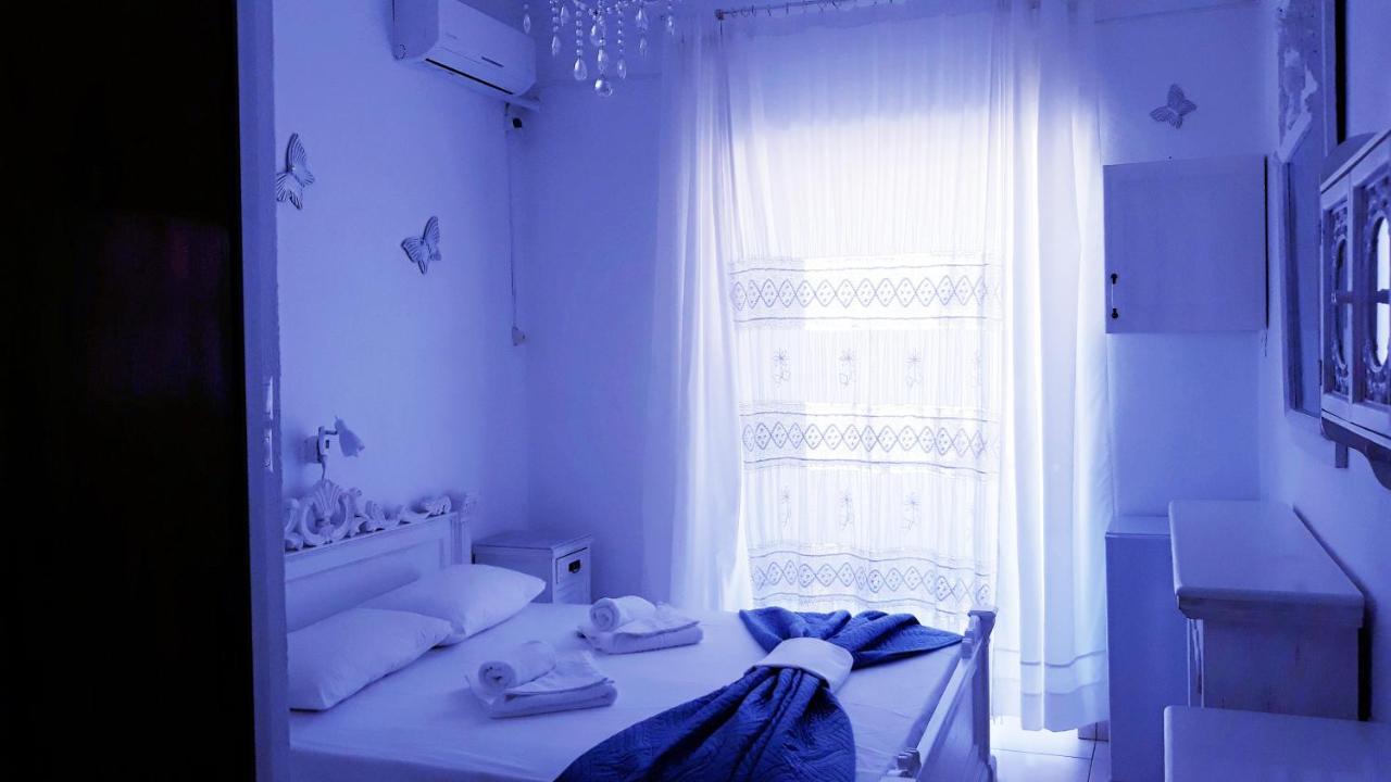 Christos Rooms Paleochora Buitenkant foto