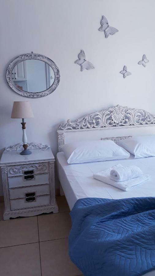Christos Rooms Paleochora Buitenkant foto