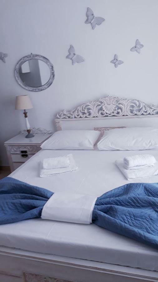 Christos Rooms Paleochora Buitenkant foto