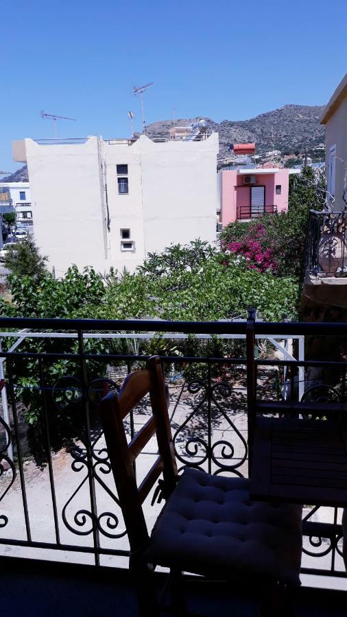 Christos Rooms Paleochora Buitenkant foto